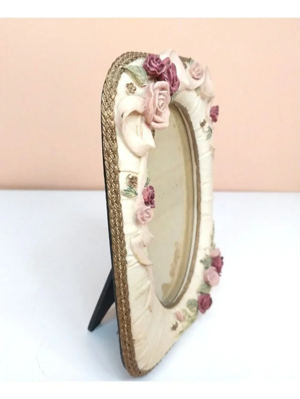 Vintage Dezine Oval Photo Frame Red Pink Roses Ribbons Romantic Tabletop 4.5 x 3